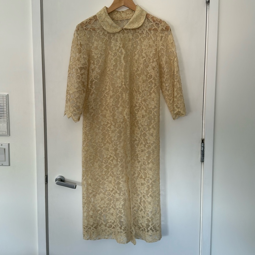 Vintage floral lace duster